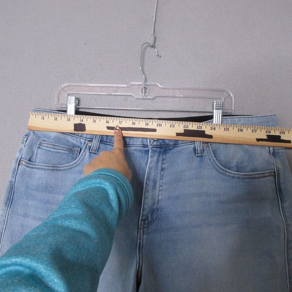 LulaRoe Jeans Skinny Ankle Light Wash - Picture 4 of 15